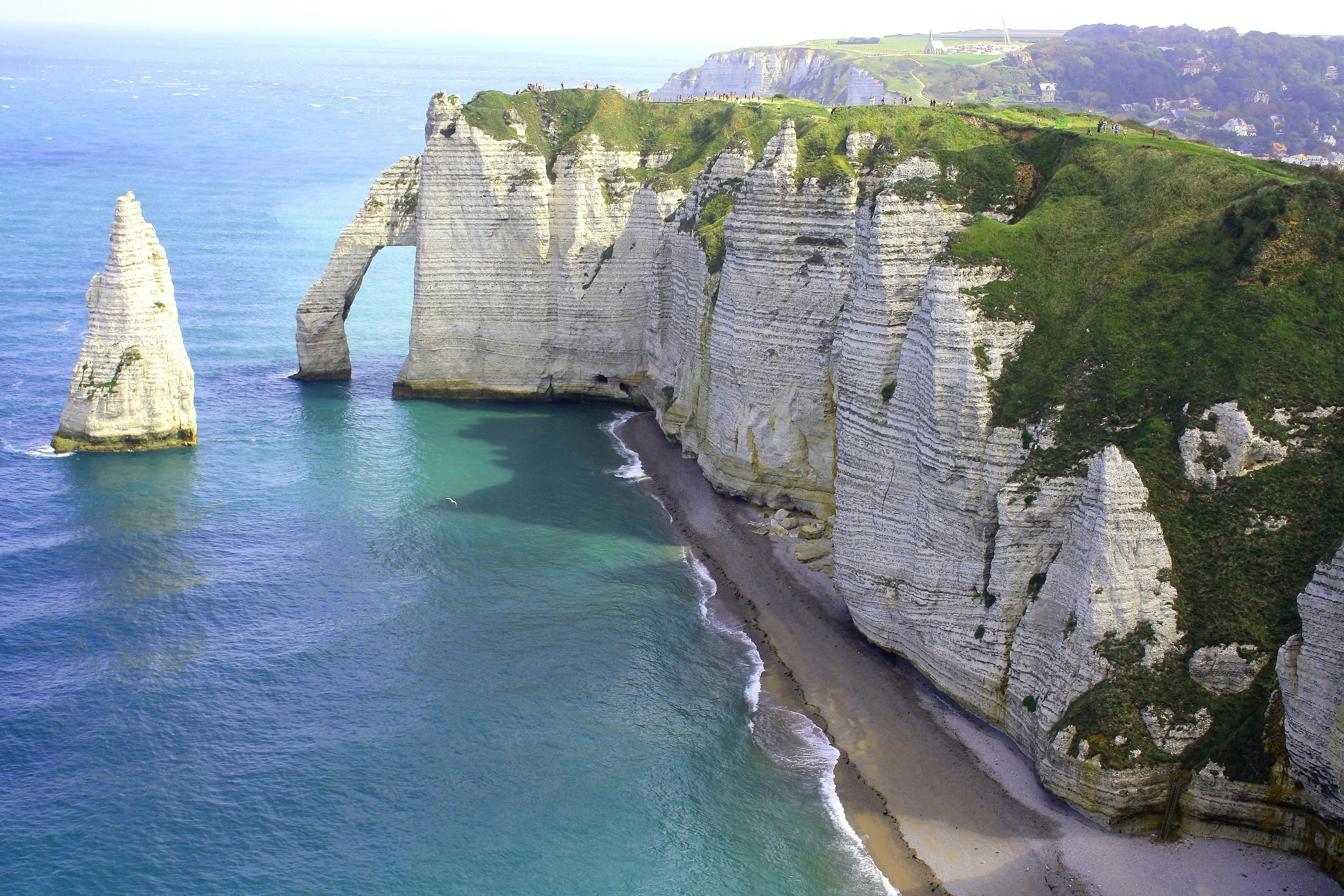 Coastal beauty and affordability make Normandy ideal to retire in France. Photo by Pixabay